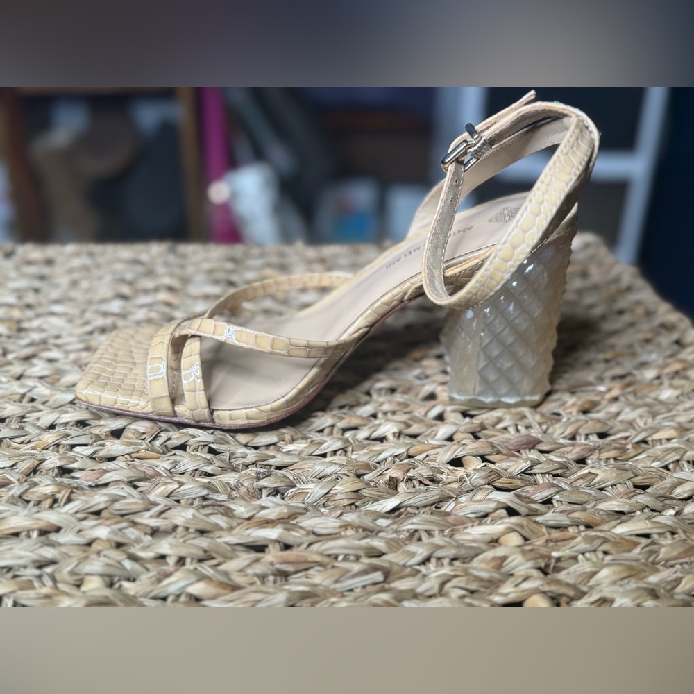 Antonio Melani Katona Snake Print Block Heel Sandal Right Shoe‎ Only 8.5